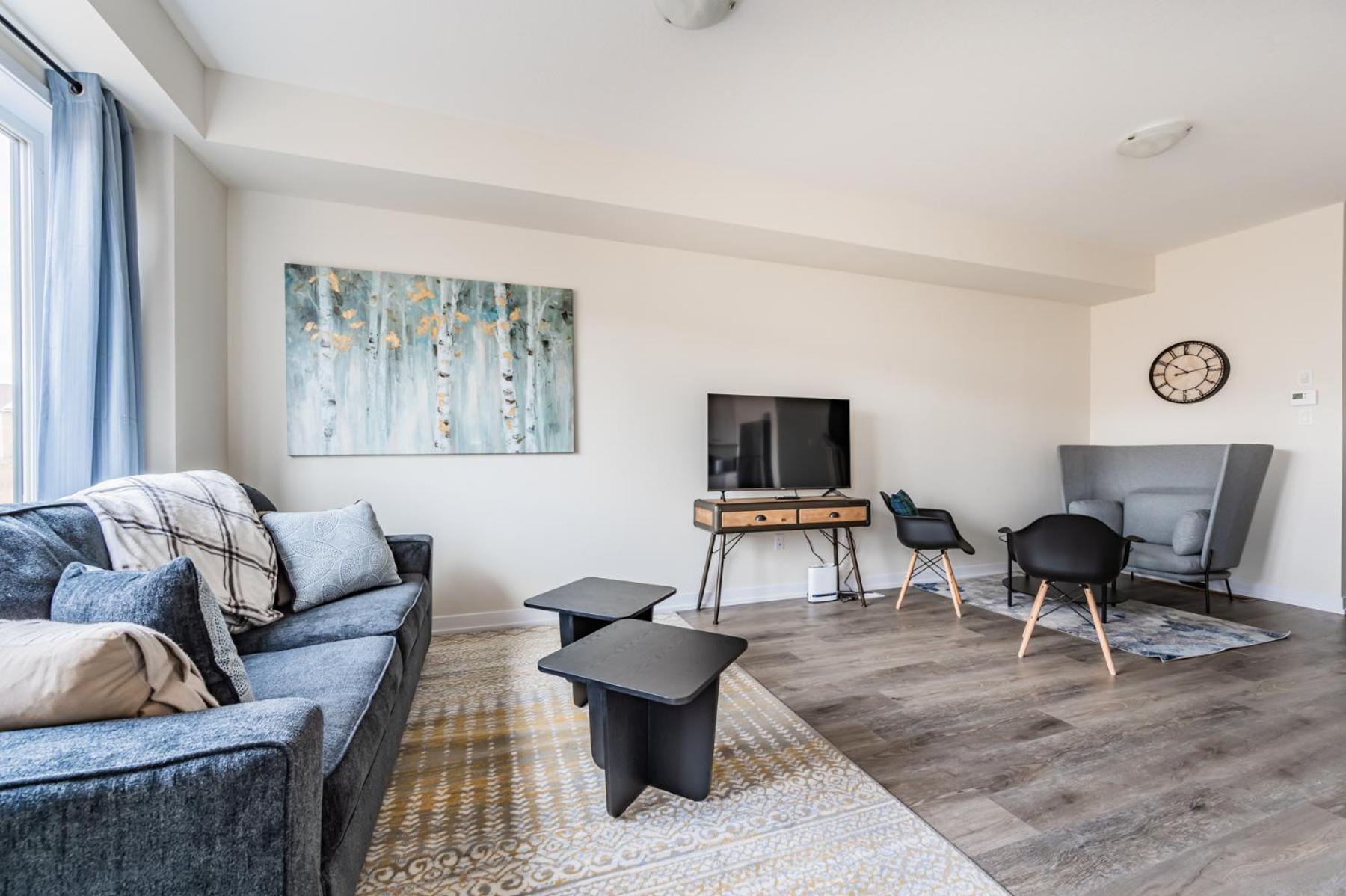 Luxury Town Close To Fairview Casino In Niagra Falls * Niagara-Fälle